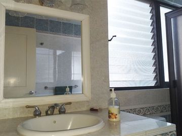 Impecable Residencia con gran terreno Exclusivo fraccionamiento con vigilancia.