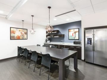 Find office space in Regus Equity Tower for 5 persons with everything taken care of