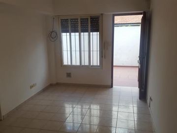 DEPARTAMENTO 3 AMB C/PATIO sin expensas APTO CREDITO-V BOSCH