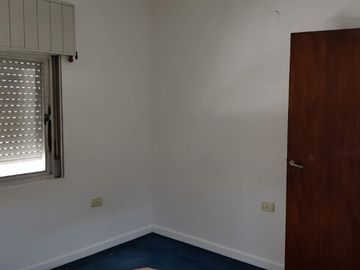Departamento Tipo Casa en venta en Caseros