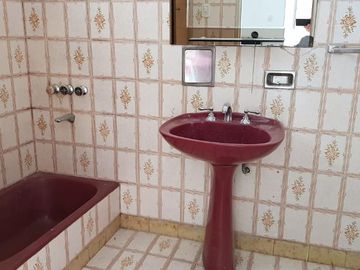 Departamento Tipo Casa en venta en Caseros