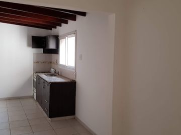 Departamento Tipo Casa en venta en Caseros