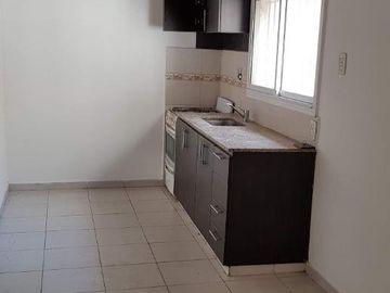 Departamento Tipo Casa en venta en Caseros