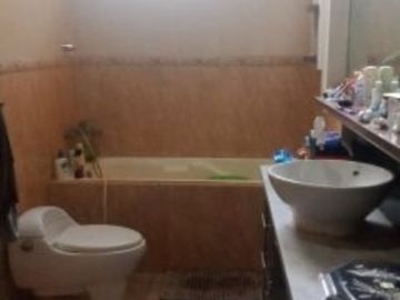 Rumah 2Lantai di Cluster Gegerkalong dkt Ciwaruga BdgUtara