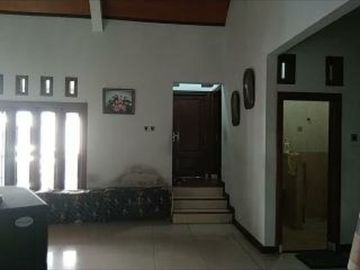 Rumah 2Lantai di Cluster Gegerkalong dkt Ciwaruga BdgUtara