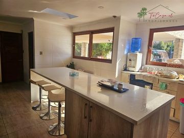 Espectacular casa en parcela venta 5D/4B piscina en Oliveto