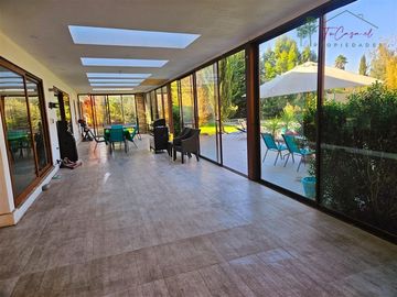Espectacular casa en parcela venta 5D/4B piscina en Oliveto