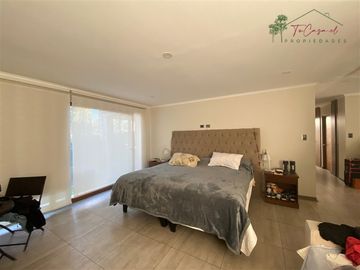 Espectacular casa en parcela venta 5D/4B piscina en Oliveto