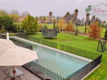 Espectacular casa en parcela venta 5D/4B piscina en Oliveto
