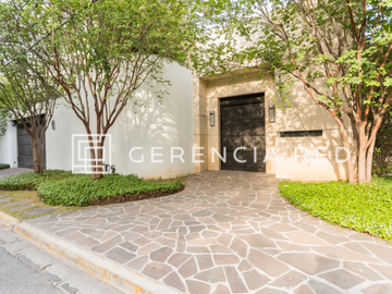 Casa de lujo en Venta, Del Valle, San Pedro Garza García, Nuevo León