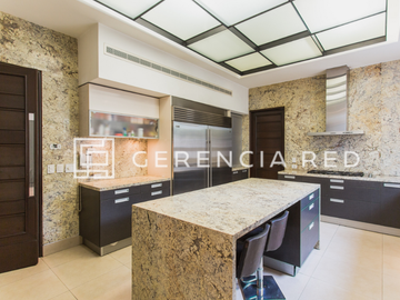 Casa de lujo en Venta, Del Valle, San Pedro Garza García, Nuevo León