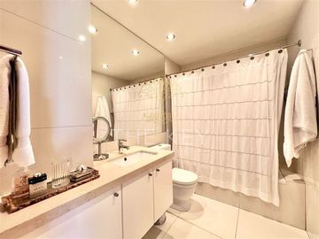 Departamento en Venta en Condominio Mirador Santa Anita