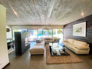Casa en venta de 5 dorm. en Piedra Roja, Los Bosques Colina