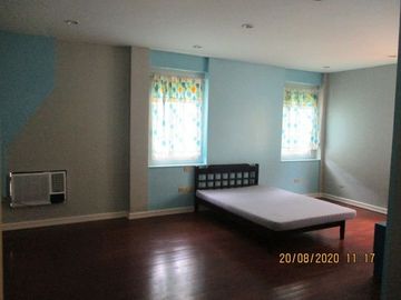 House for rent in Cebu City, Sto. Nino Village 5-br sprawling 2 storey