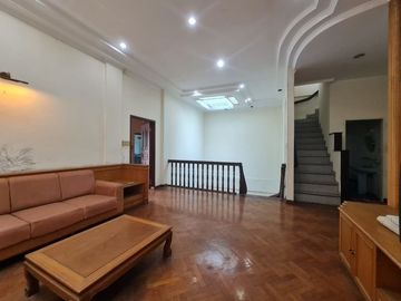 Villa Komplek Taman Polonia 4
