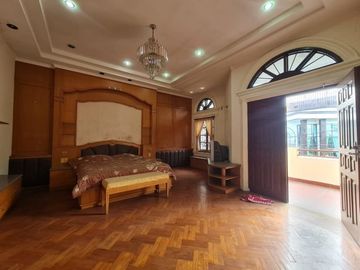 Villa Komplek Taman Polonia 4