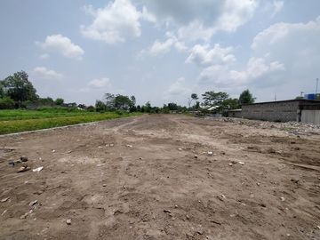 Jual Tanah Kavling 18 Unit di Jakal Km 8