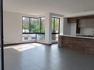 apartamento en venta en cristales. Cod V107943