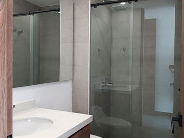 apartamento en venta en cristales. Cod V107943