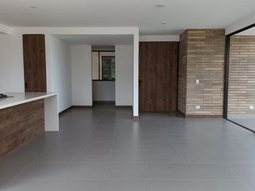 apartamento en venta en cristales. Cod V107943