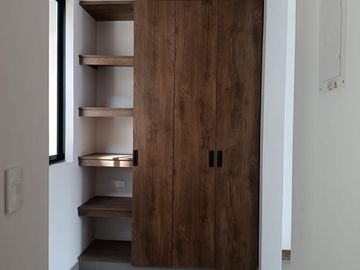 apartamento en venta en cristales. Cod V107943