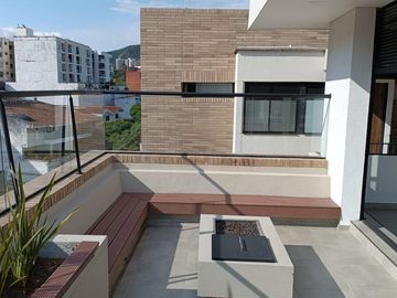 apartamento en venta en cristales. Cod V107943