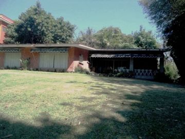 Casa en venta en Las Quintas, Cuernavaca, Morelos.  Casas y bienes raíces en venta en Cuernavaca, Morelos.