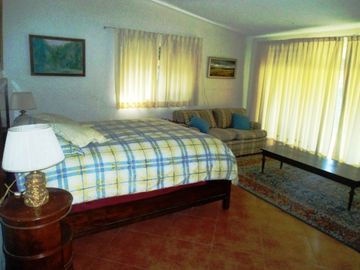 Casa en venta en Las Quintas, Cuernavaca, Morelos.  Casas y bienes raíces en venta en Cuernavaca, Morelos.
