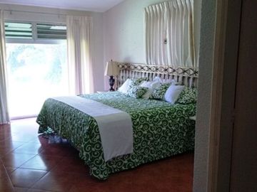 Casa en venta en Las Quintas, Cuernavaca, Morelos.  Casas y bienes raíces en venta en Cuernavaca, Morelos.