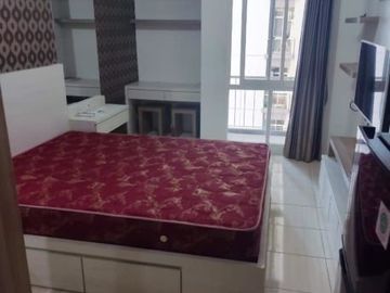 Apt. Bale Hinggil View Pool Full Furnish