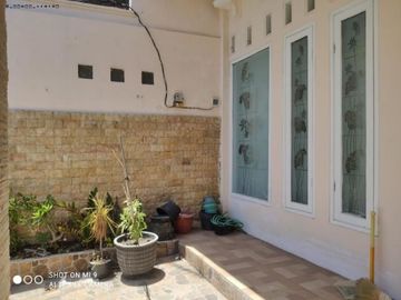 Rumah Mojoklangru Lor Hadap utara xysai