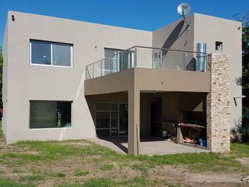 Casa en venta en Fincas de Hudson
