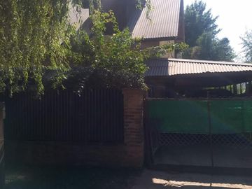 Excelente Propiedad de 4 Ambientes Zona el Triangulo Cochera doble cubierta