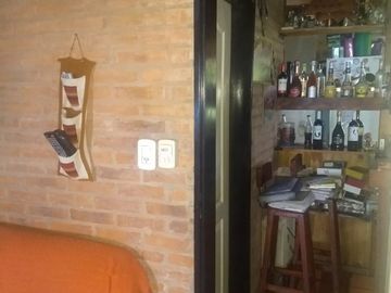 Excelente Propiedad de 4 Ambientes Zona el Triangulo Cochera doble cubierta