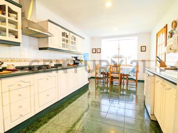 Se vende casa en condominio cerrado en Peñuelas