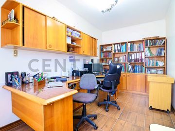 Se vende casa en condominio cerrado en Peñuelas