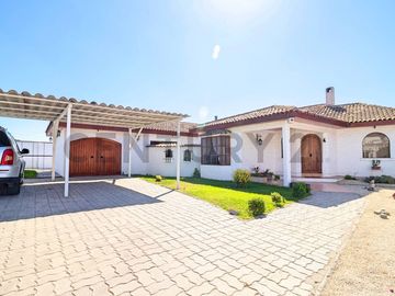 Se vende casa en condominio cerrado en Peñuelas