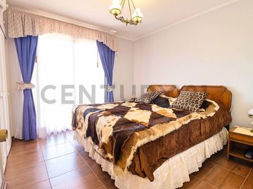 Se vende casa en condominio cerrado en Peñuelas