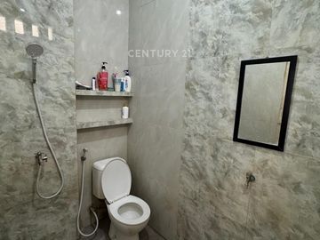 Disewakan Rumah Rapi Nyaman Bagus Harapan Indah Bekasi