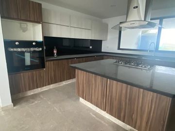 ESTRENA CASA EN
