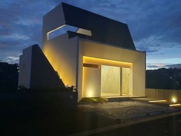 Rumah dijual mewah elite di kawasan pusat kota bandung cigadung cikutra dkt BORMA CIKUTRA