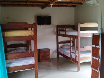 Se Vende Casa Cerca del Mar en Montañita