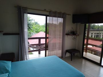 Se Vende Casa Cerca del Mar en Montañita