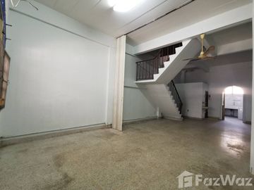 4 Bedroom Townhouse for sale in Bang Waek, Bangkok