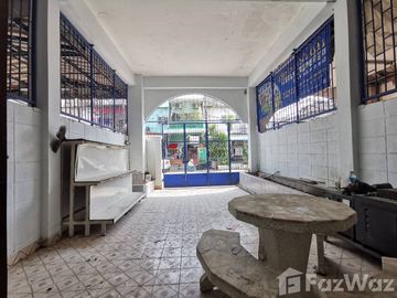 4 Bedroom Townhouse for sale in Bang Waek, Bangkok