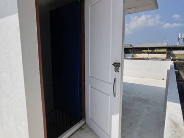 4 Bedroom Townhouse for sale in Bang Waek, Bangkok