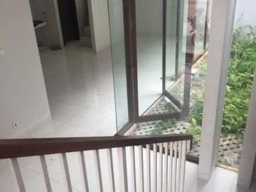 Rumah Cantik Di Discovery Sektor 9 - GB 1332