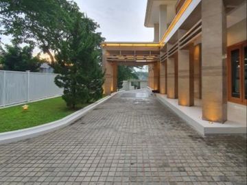 DIJUAL RUMAH LUAS, MEWAH, VIEW GOLF at MEDITERANIA 1, SENTUL CITY