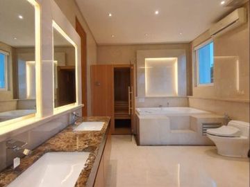 DIJUAL RUMAH LUAS, MEWAH, VIEW GOLF at MEDITERANIA 1, SENTUL CITY