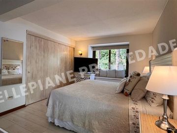 Casa en venta de 4 dorm. en Las Condes